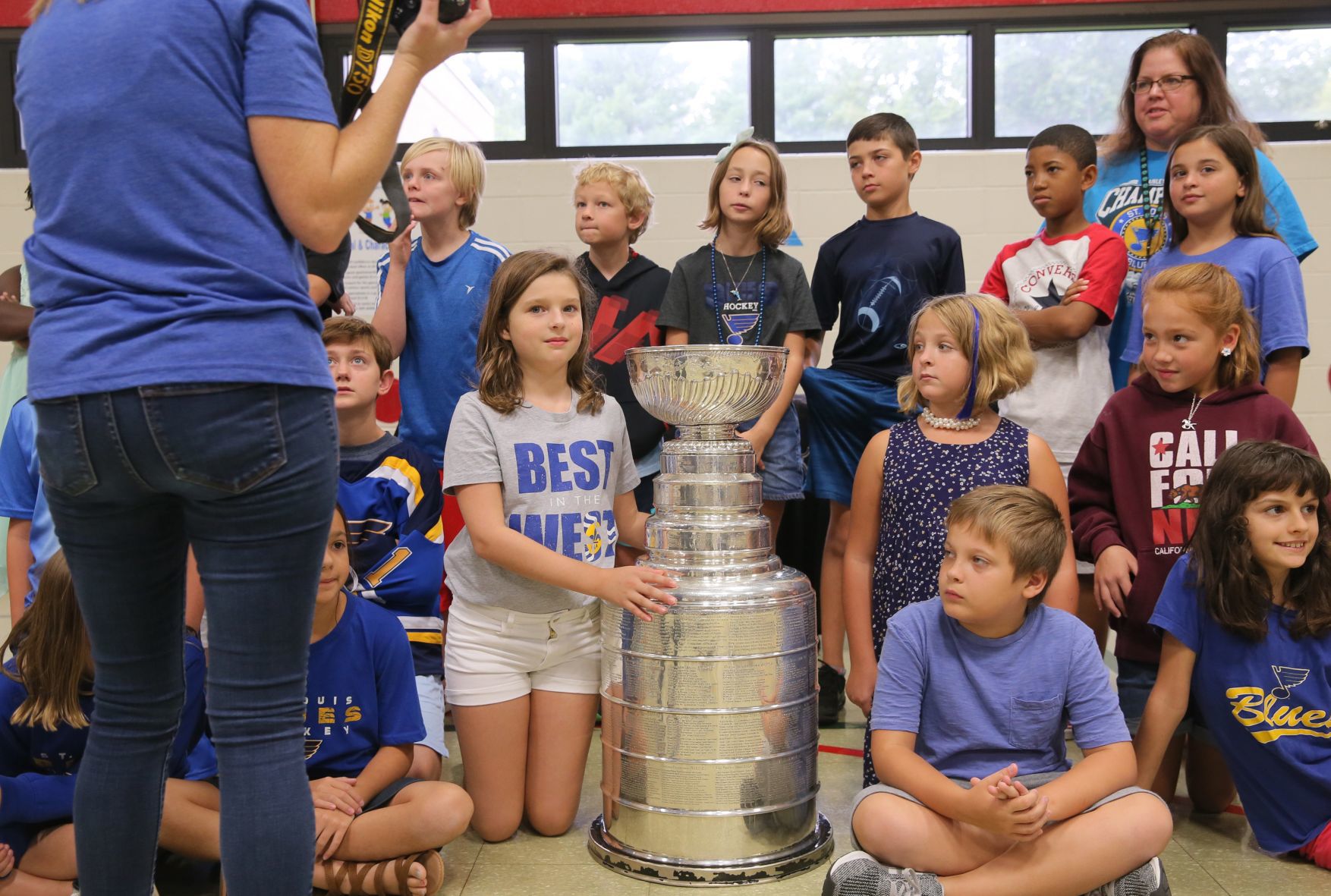 Stanley Cup visits Barretts Elementary